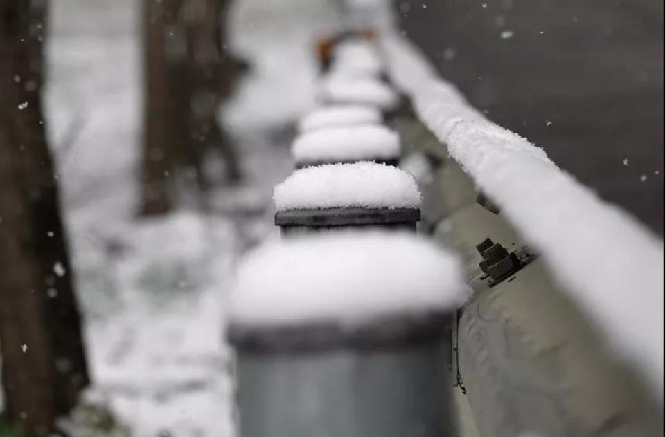 好大的雪！平武今天的雪景美翻了！“冰雪模式”正式开启！
